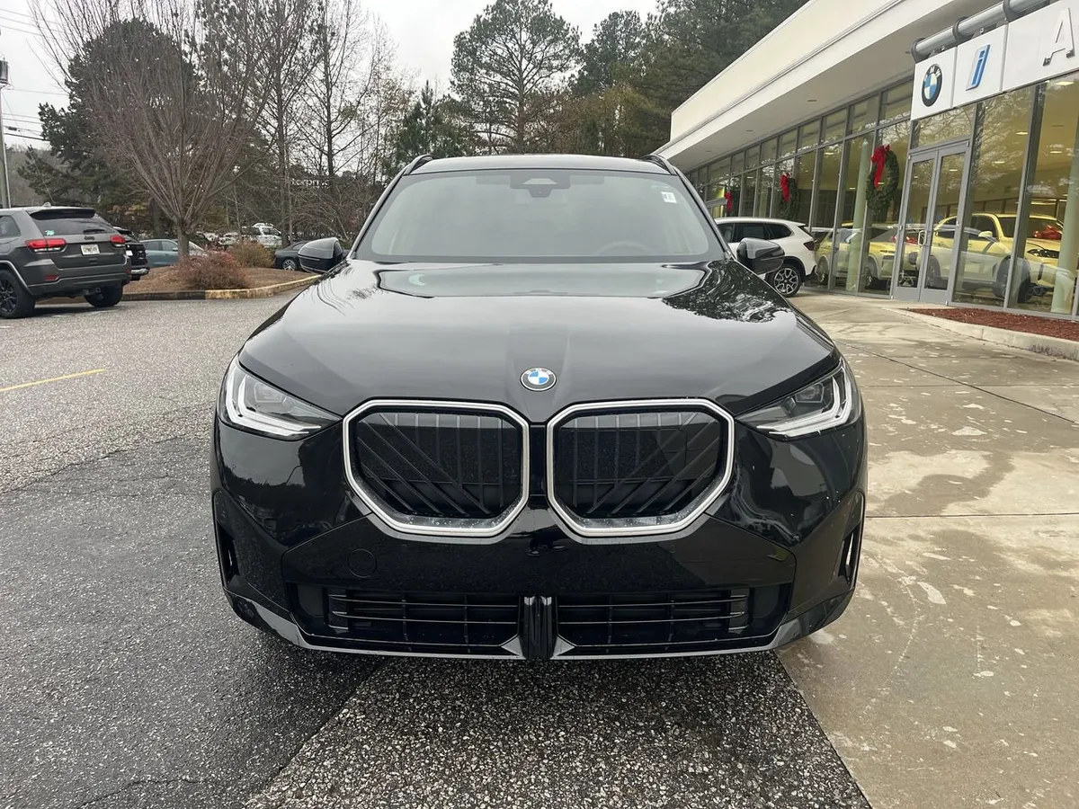 2026 BMW X3 30 xDrive thumbnail 3