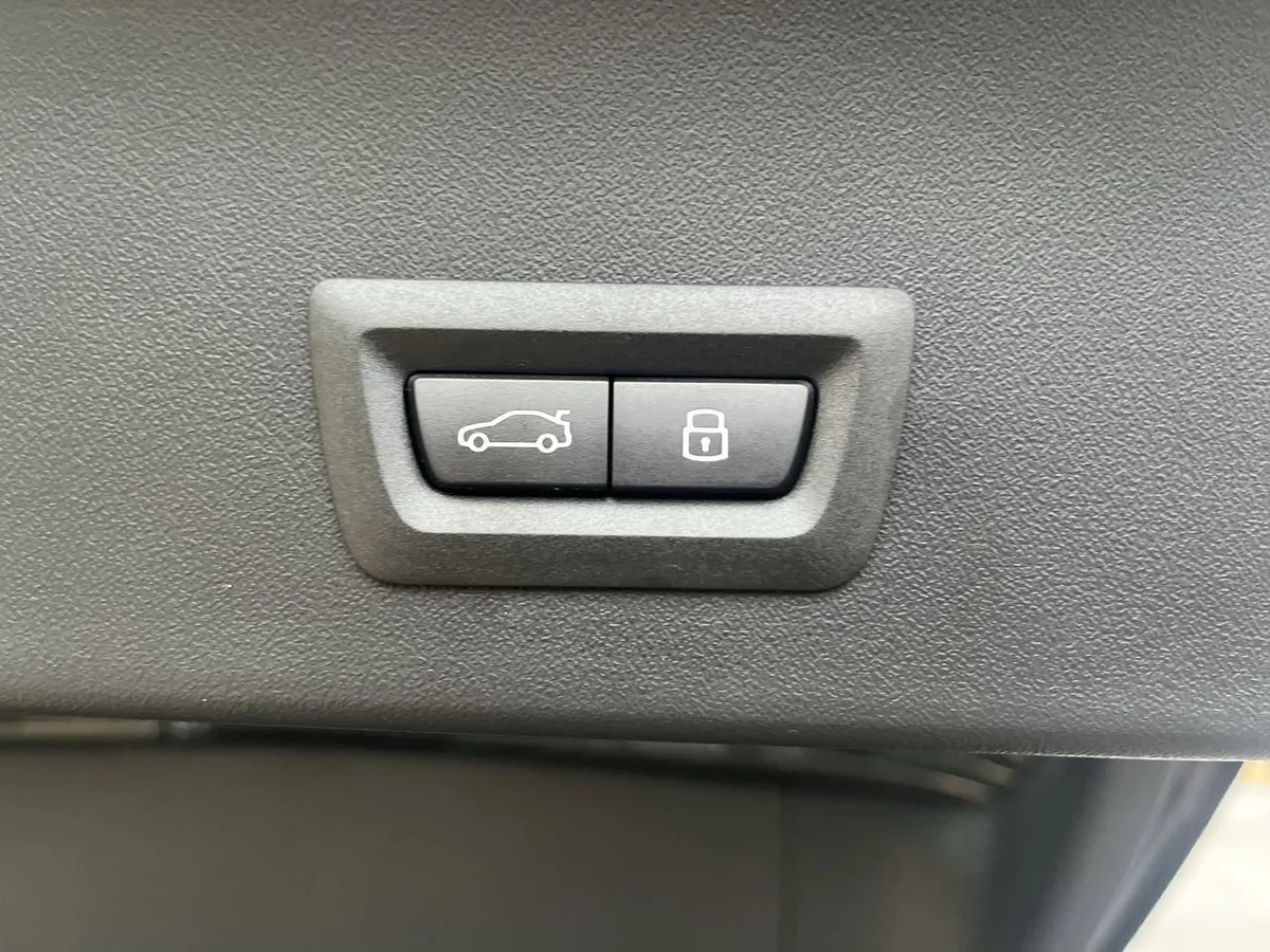 2026 BMW X3 30 xDrive thumbnail 32