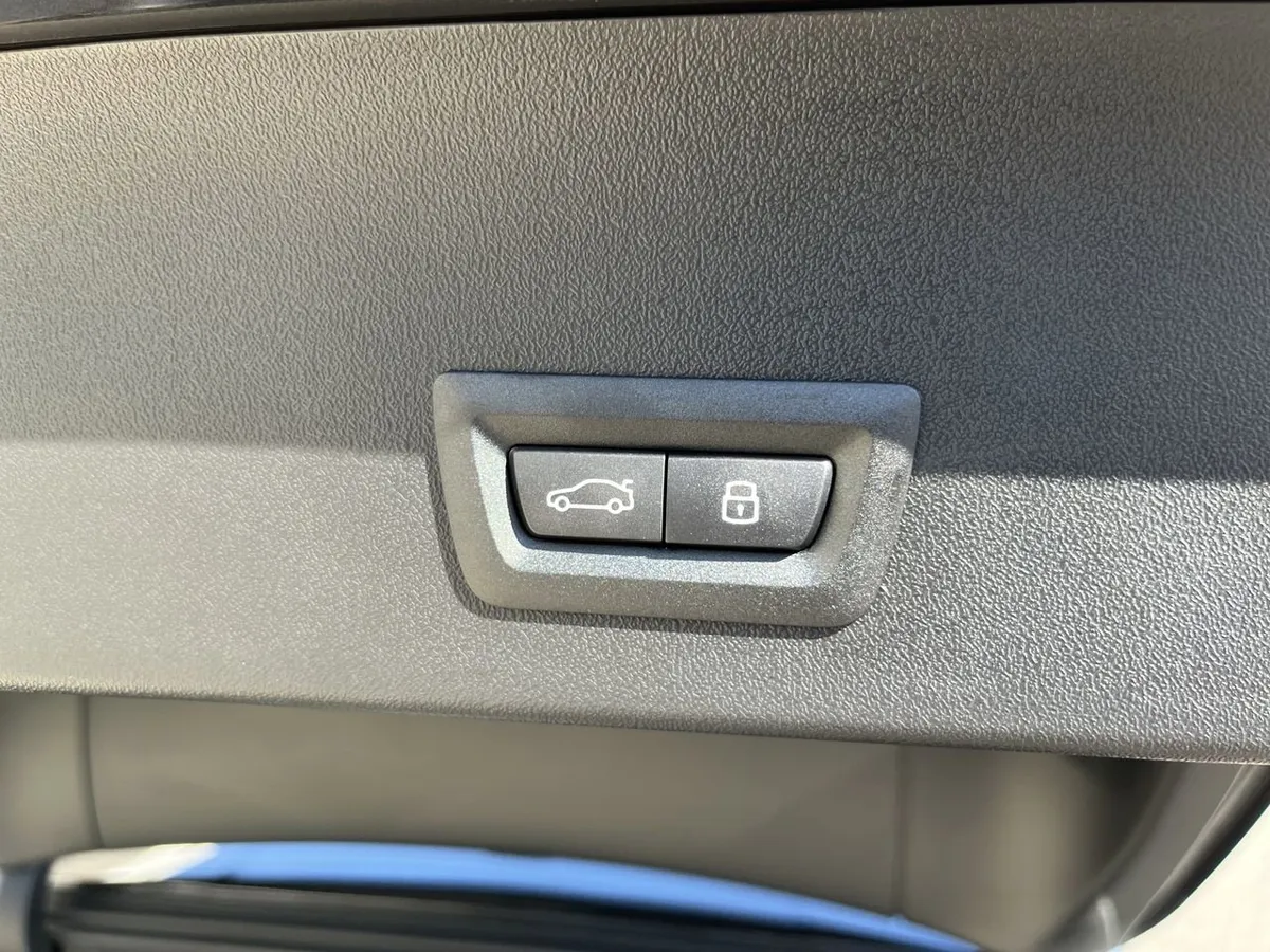 2026 BMW X3 30 xDrive thumbnail 32