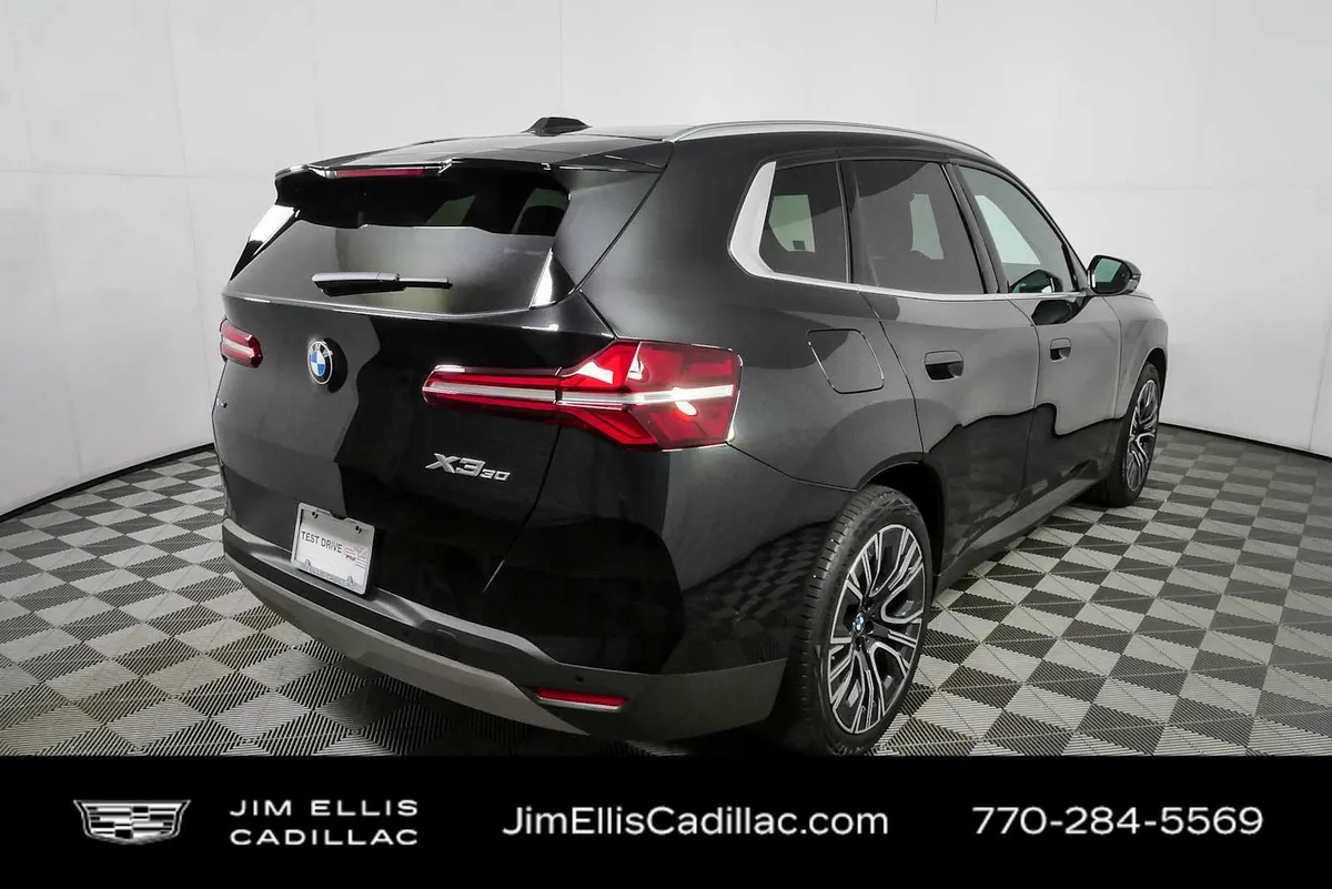 2026 BMW X3 30 xDrive thumbnail 3