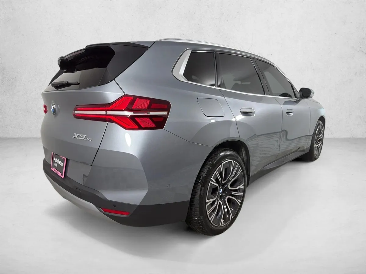 2026 BMW X3 30 xDrive thumbnail 4