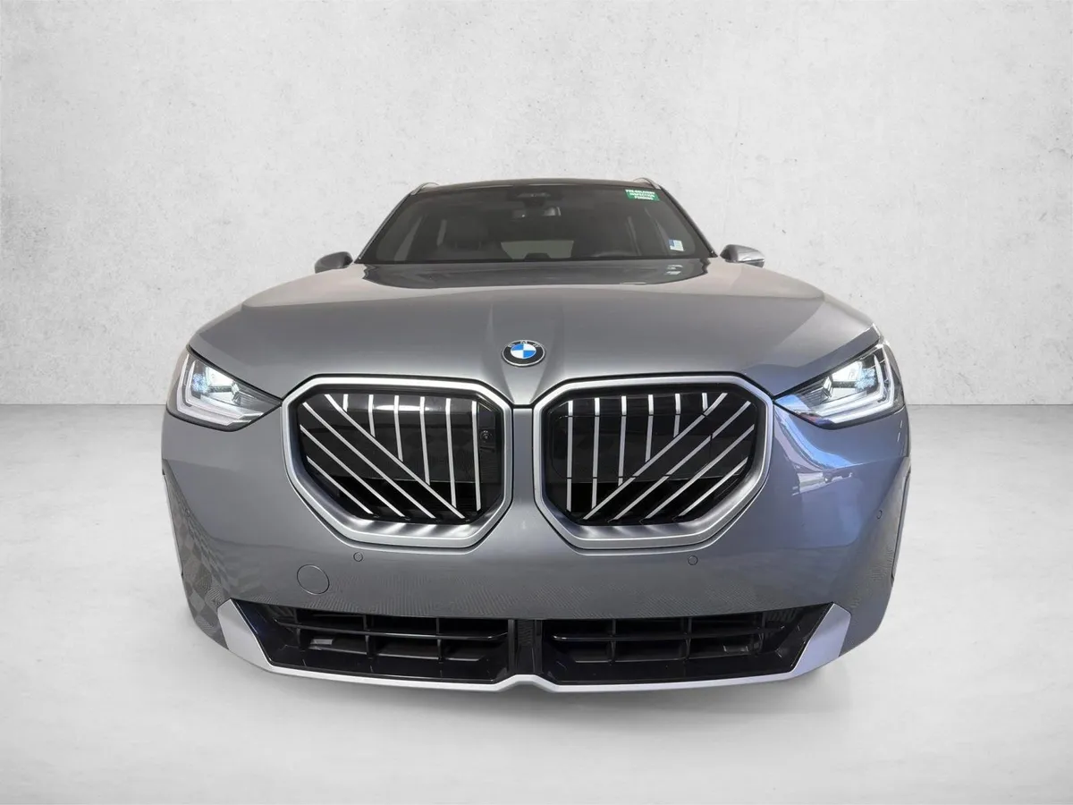 2026 BMW X3 30 xDrive thumbnail 9