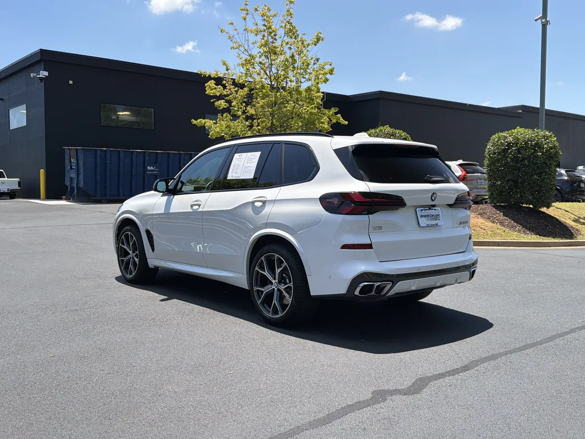 2026 BMW X5 M60i thumbnail 15