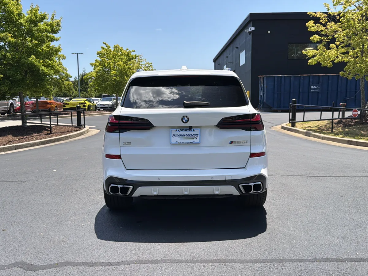 2026 BMW X5 M60i thumbnail 16