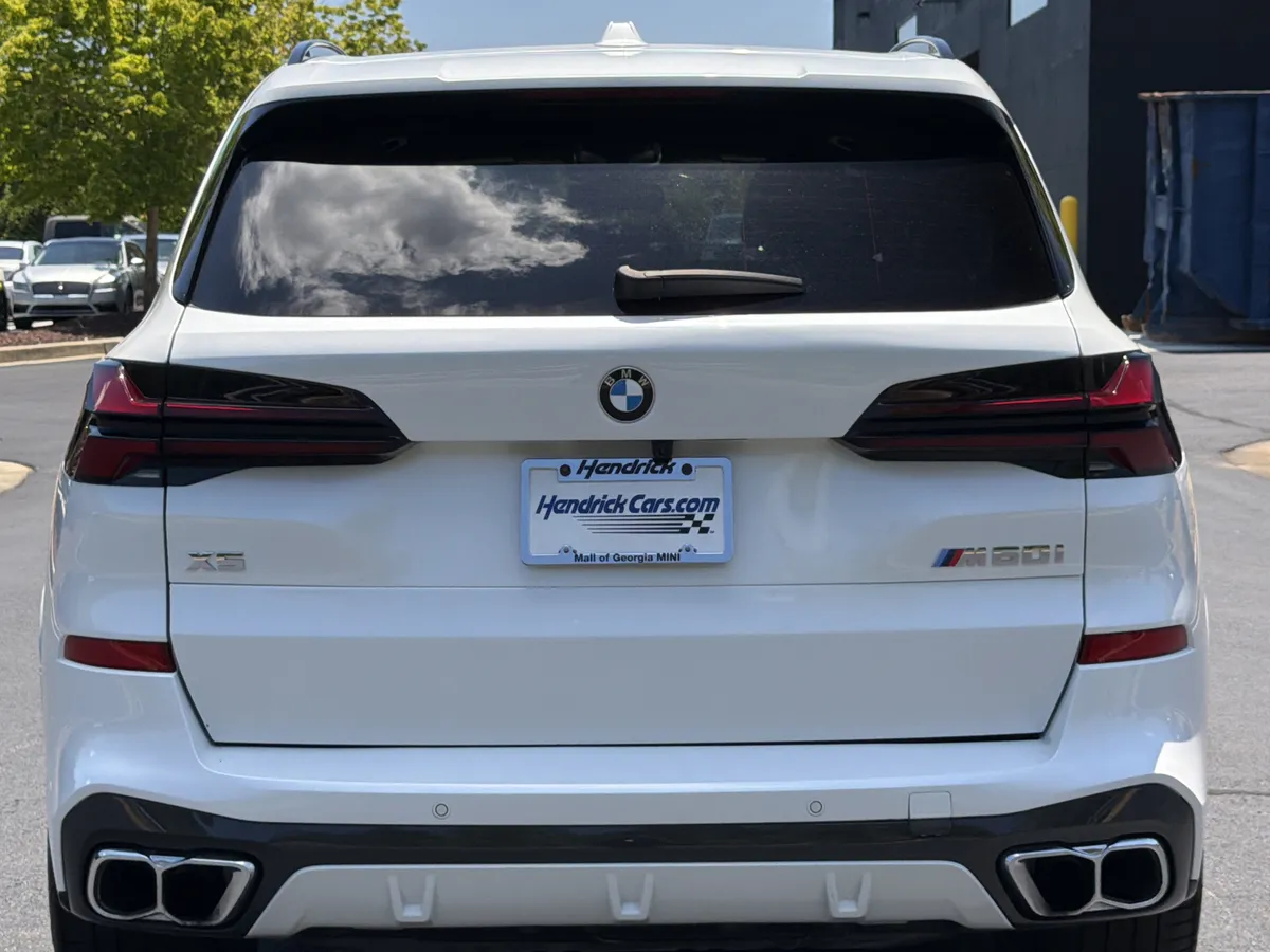 2026 BMW X5 M60i thumbnail 22