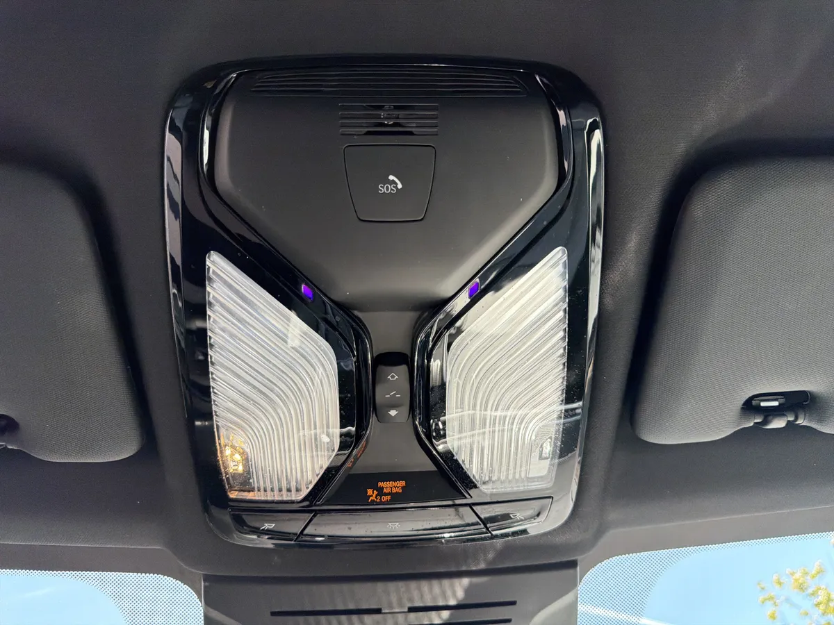2026 BMW X5 M60i thumbnail 49