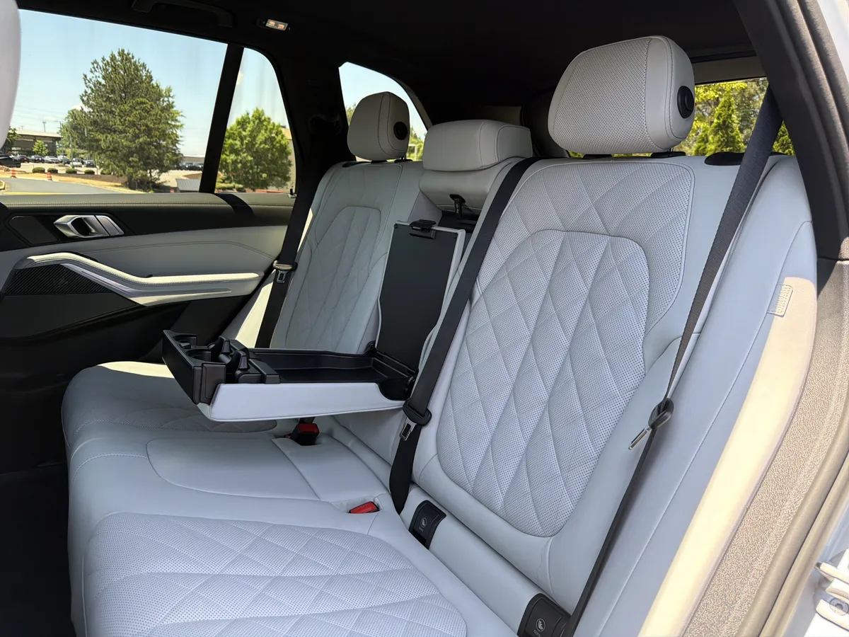 2026 BMW X5 M60i thumbnail 9