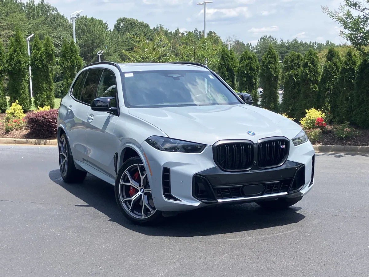 2026 BMW X5 M60i Sports Activity Vehicle thumbnail 2