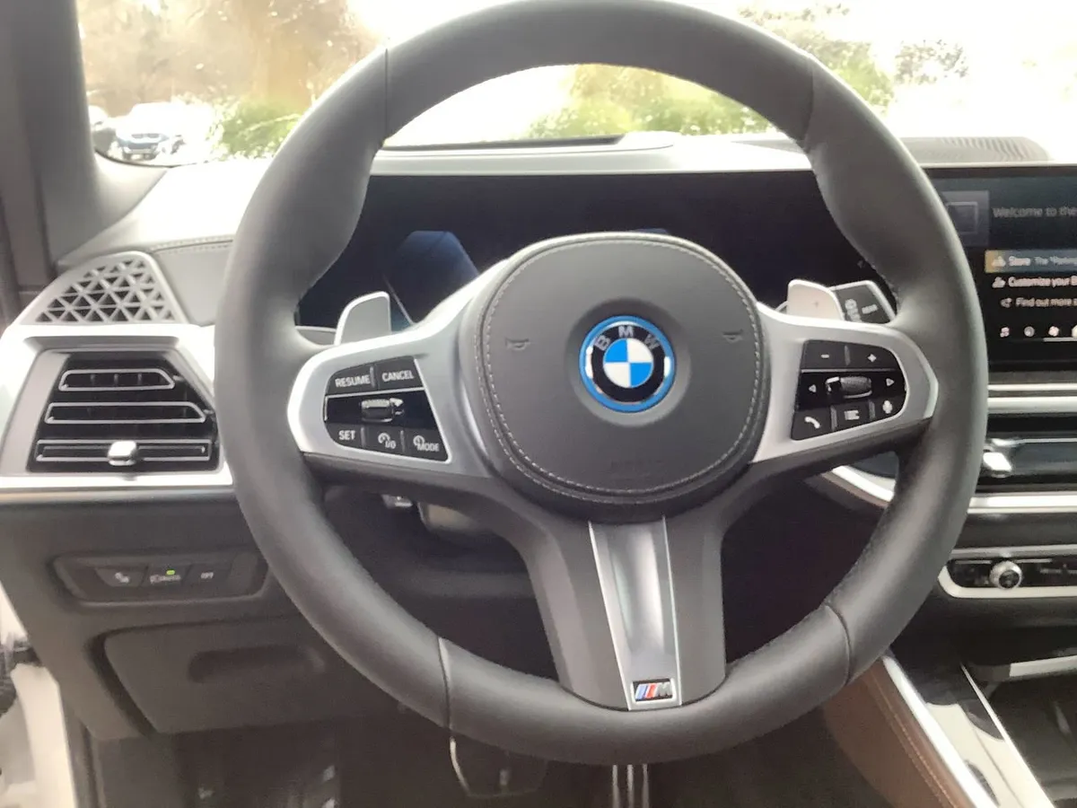 2026 BMW X5 PHEV xDrive50e thumbnail 18