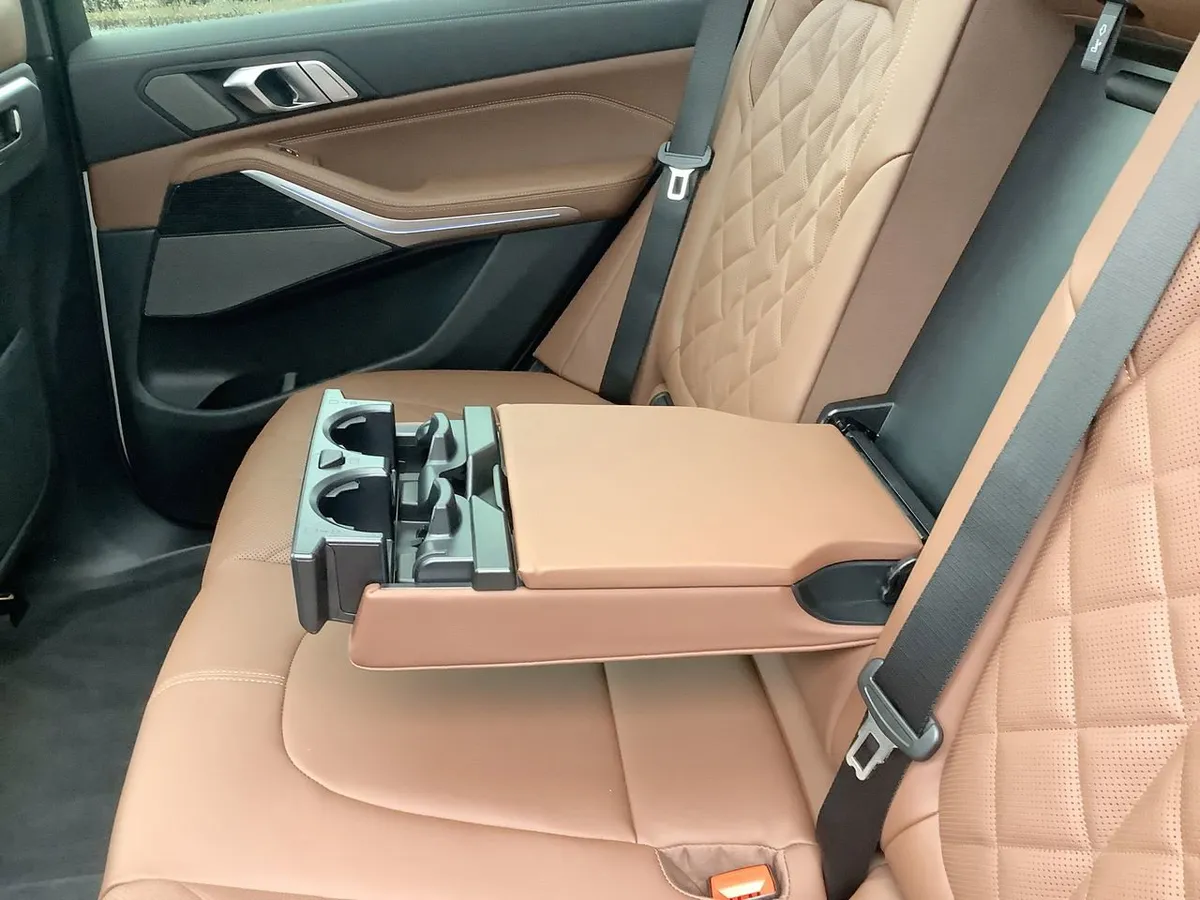 2026 BMW X5 PHEV xDrive50e thumbnail 28