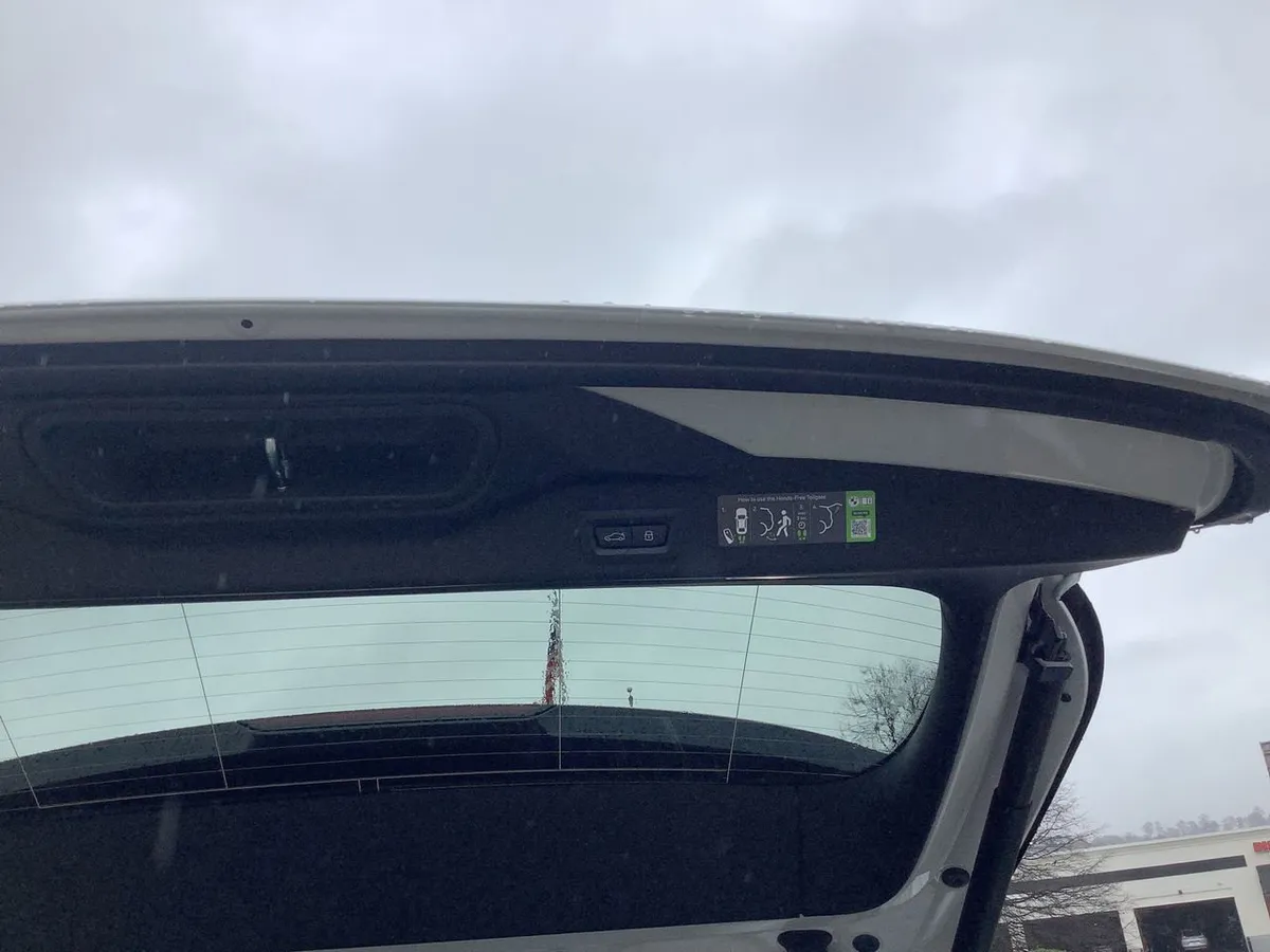 2026 BMW X5 PHEV xDrive50e thumbnail 30