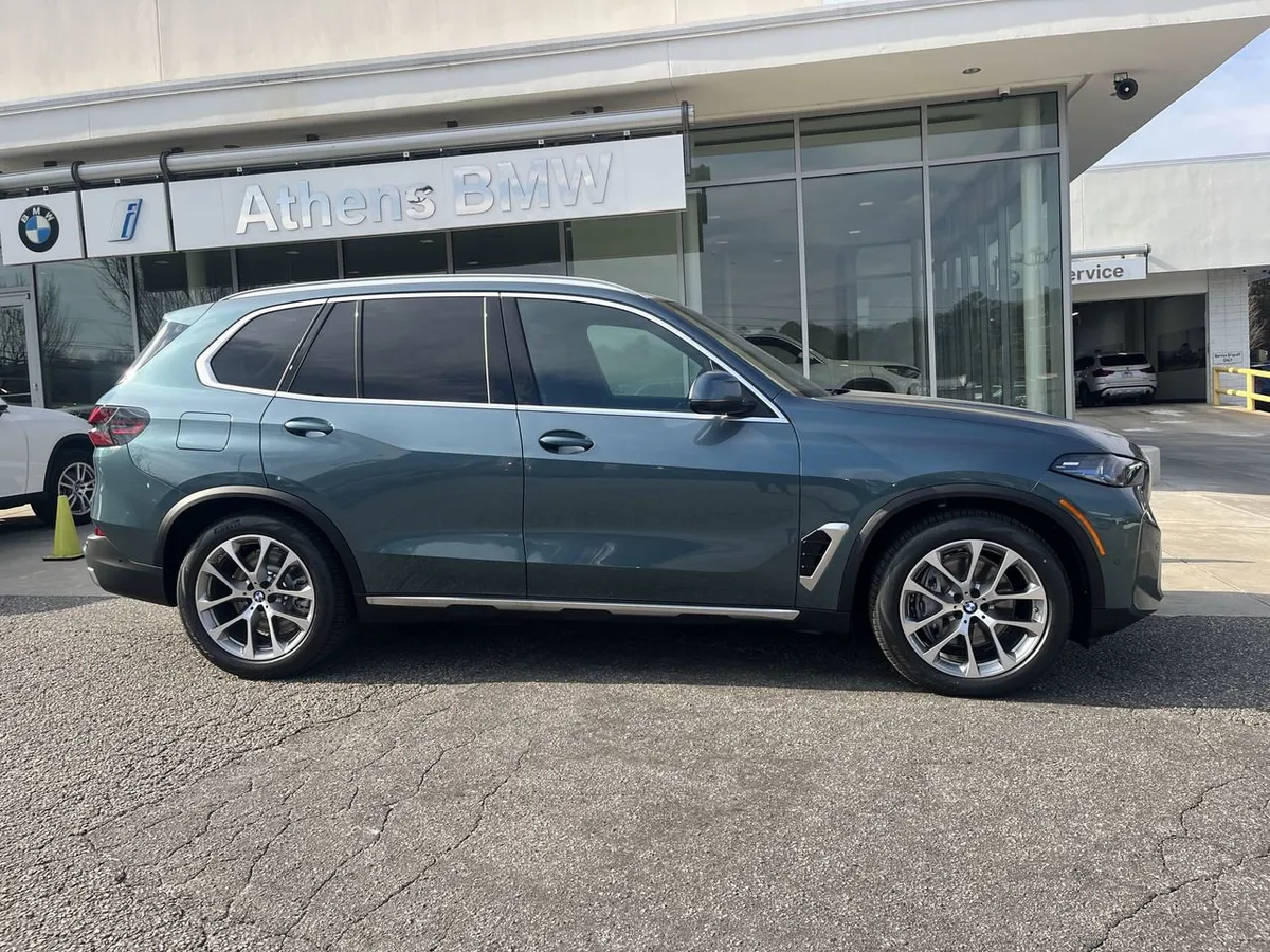 2026 BMW X5 PHEV xDrive50e thumbnail 9