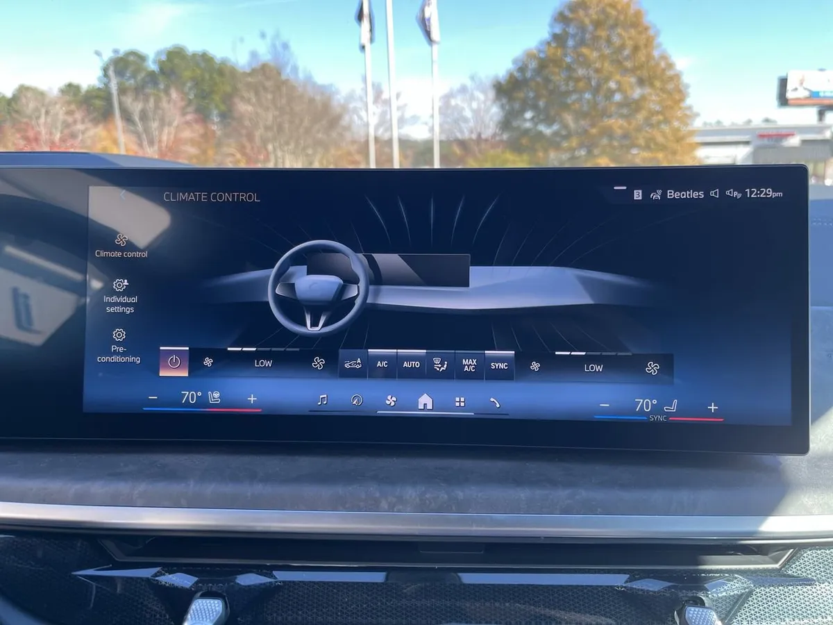 2026 BMW X5 sDrive40i thumbnail 25
