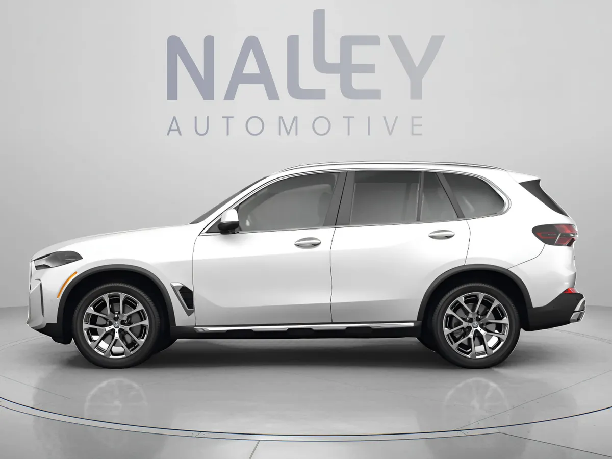 2026 BMW X5 sDrive40i thumbnail 2