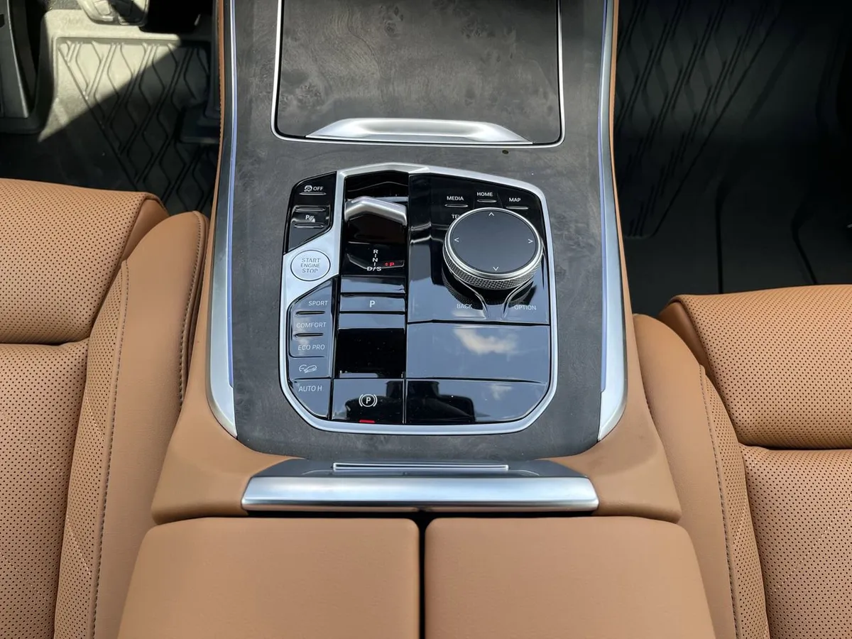 2026 BMW X5 xDrive40i thumbnail 25