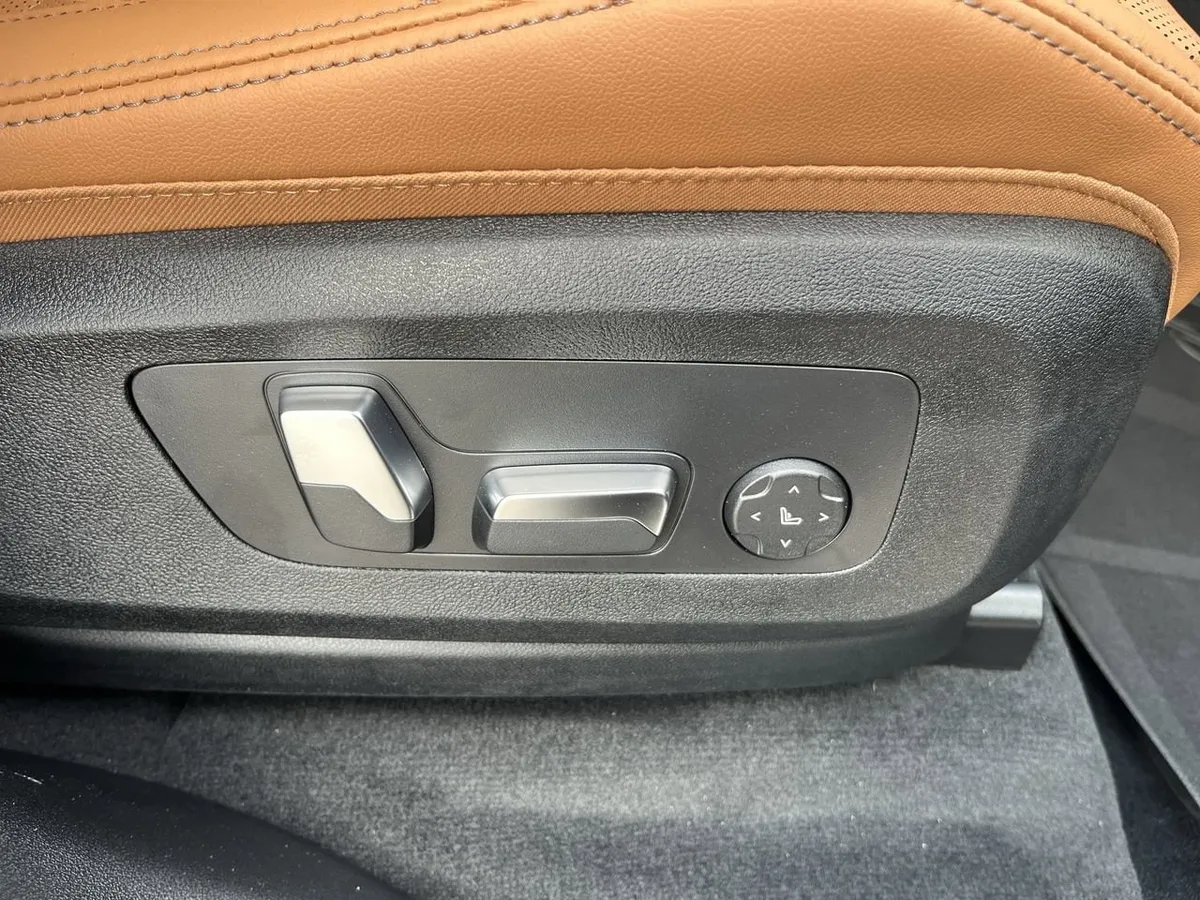 2026 BMW X5 xDrive40i thumbnail 35