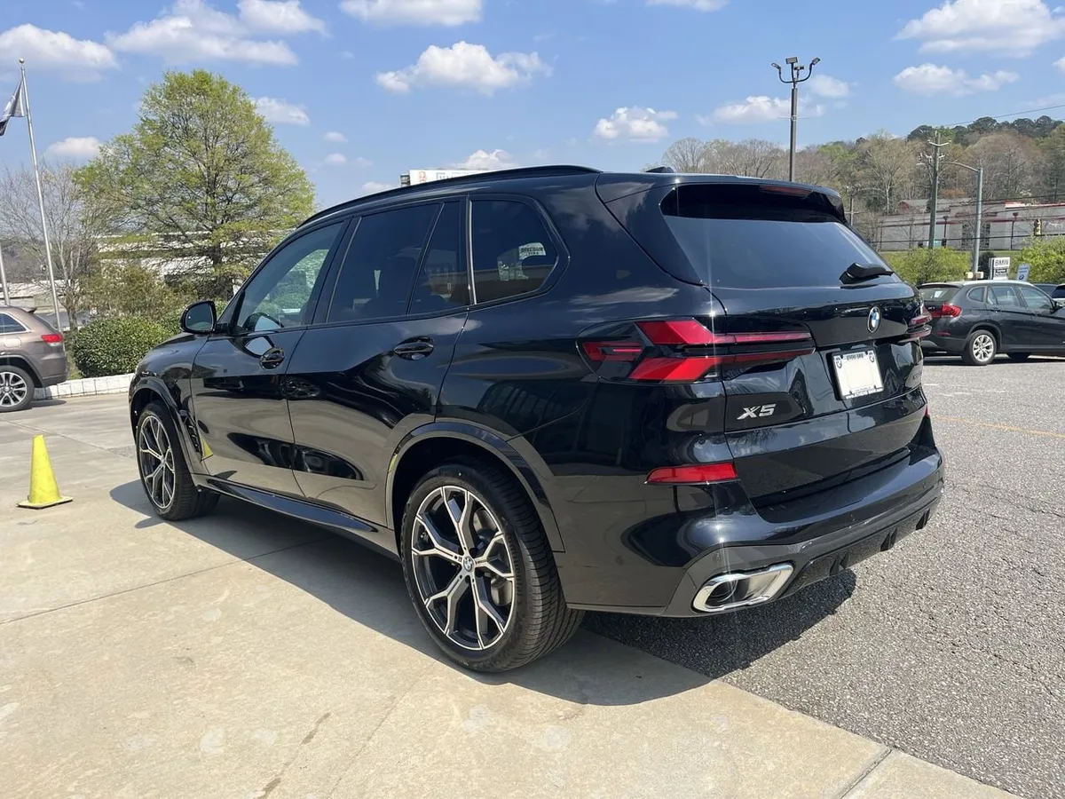 2026 BMW X5 xDrive40i thumbnail 6