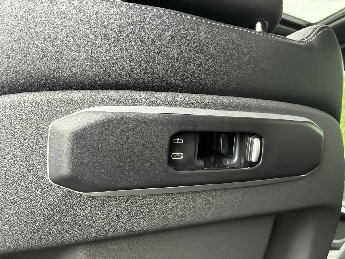 2026 BMW X5 xDrive40i thumbnail 17