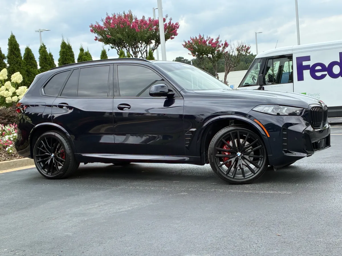 2026 BMW X5 xDrive40i thumbnail 2