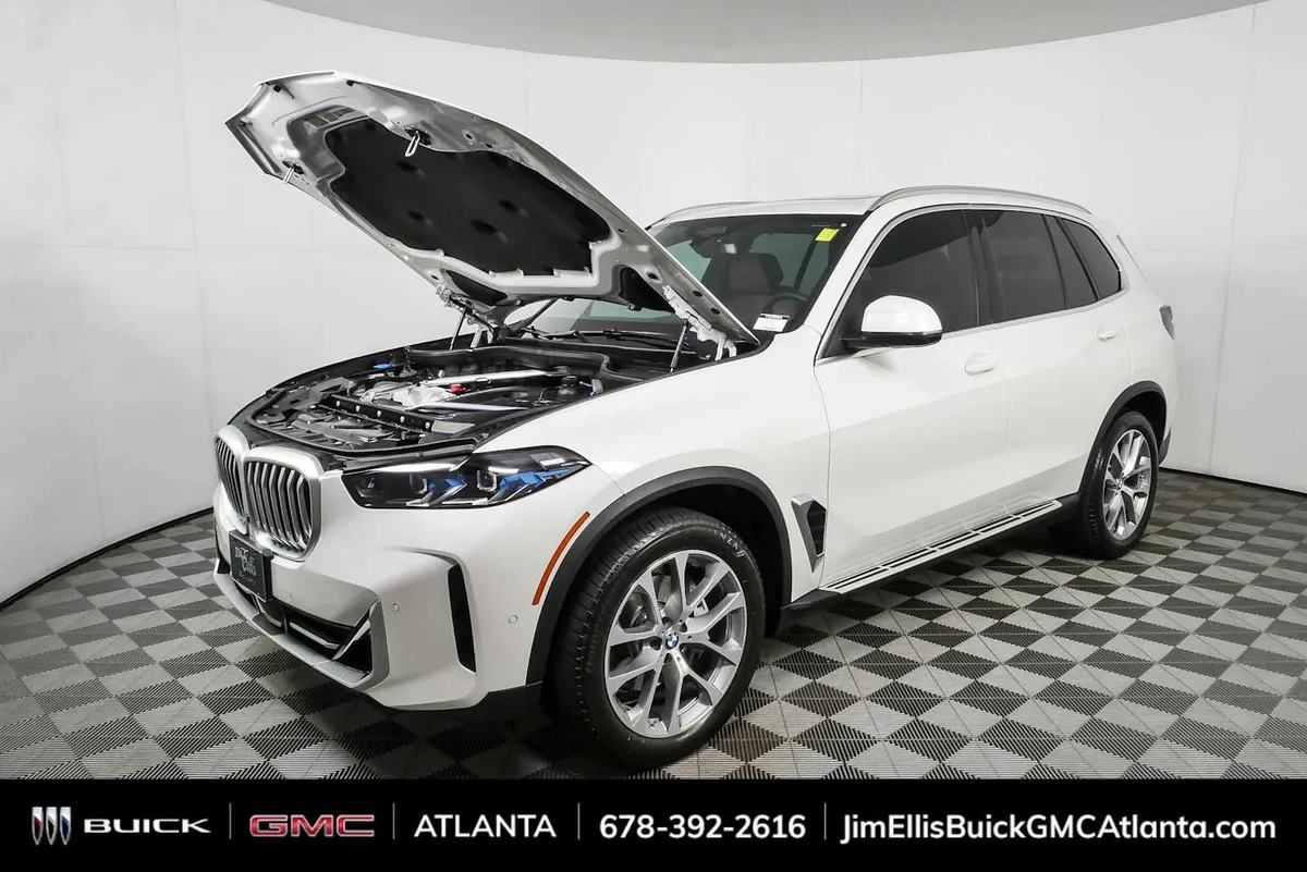 2026 BMW X5 xDrive40i xDrive40i thumbnail 34