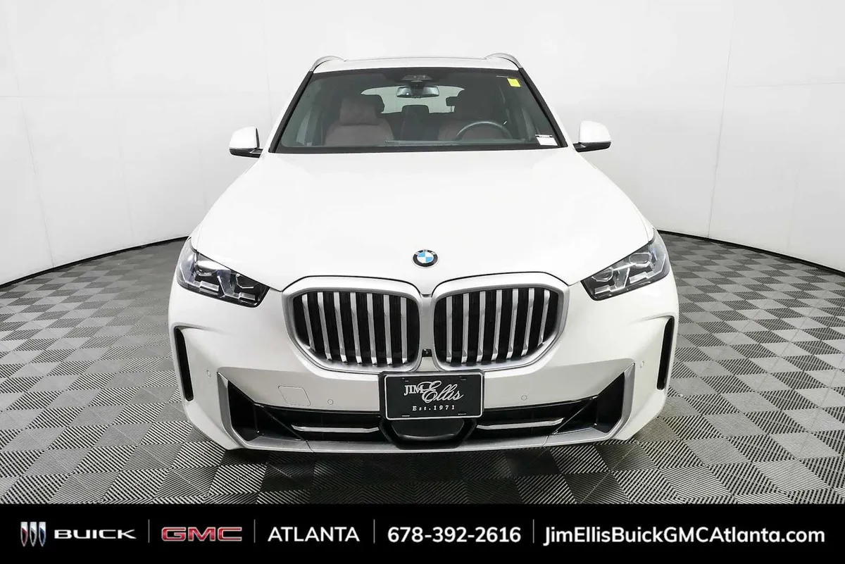 2026 BMW X5 xDrive40i xDrive40i thumbnail 36