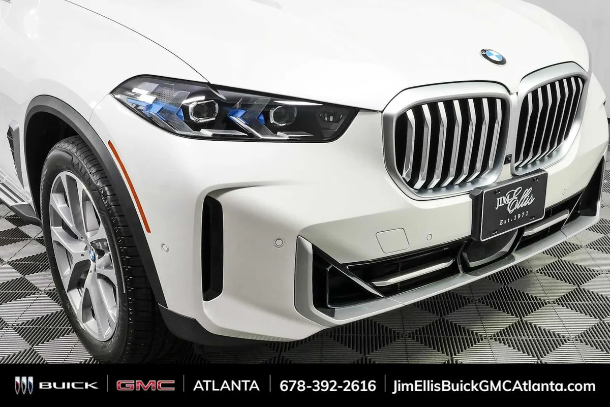 2026 BMW X5 xDrive40i xDrive40i thumbnail 38