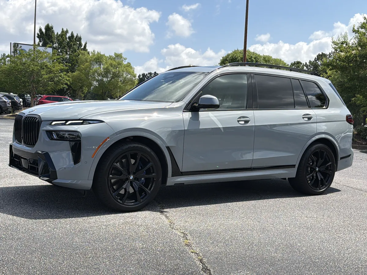 2026 BMW X7 xDrive40i thumbnail 24