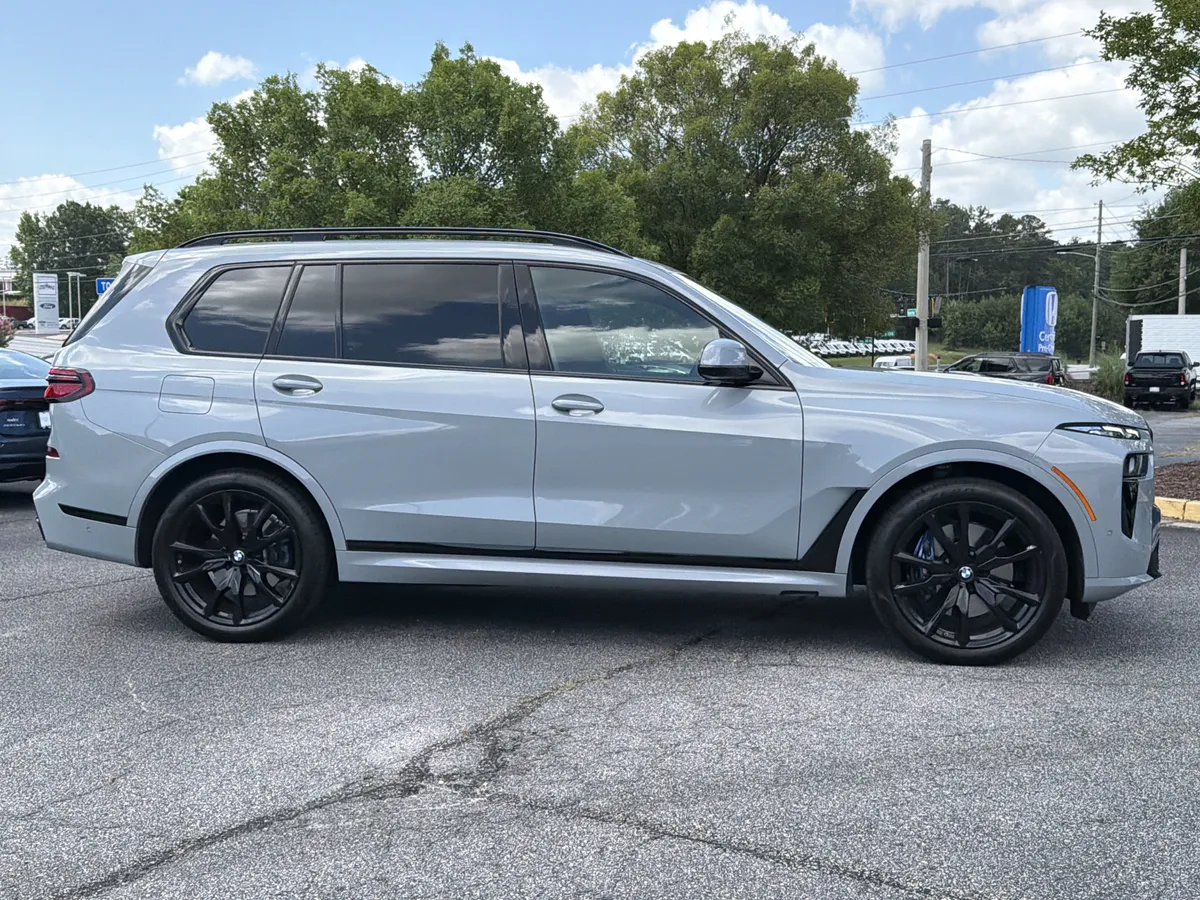 2026 BMW X7 xDrive40i thumbnail 32