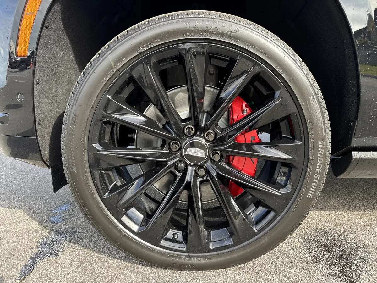 2026 CADILLAC Escalade 4WD Platinum Sport thumbnail 12
