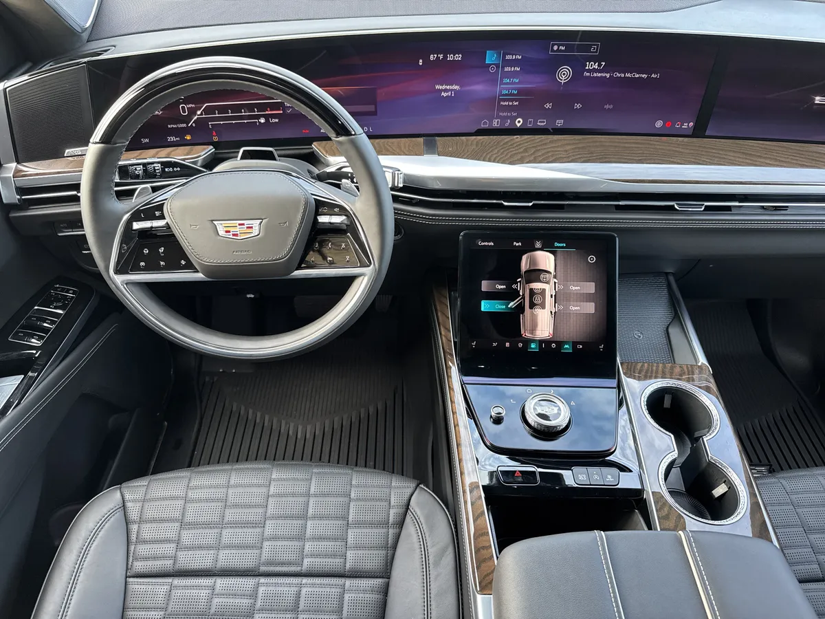 2026 CADILLAC Escalade 4WD Platinum Sport thumbnail 18
