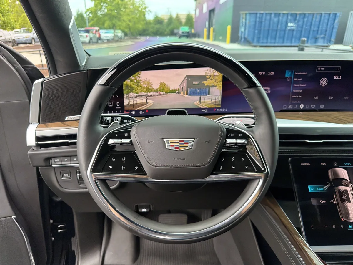 2026 CADILLAC Escalade 4WD Platinum Sport thumbnail 10