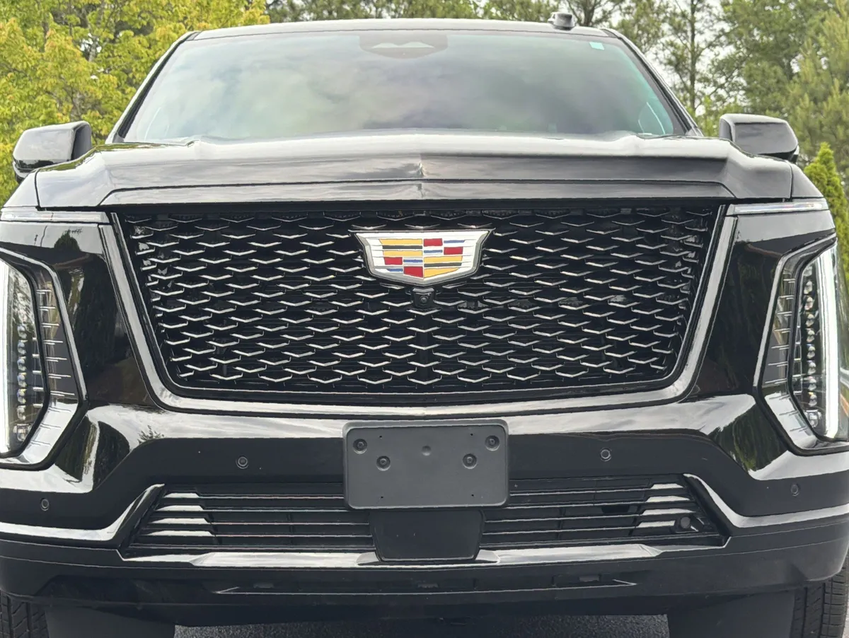 2026 CADILLAC Escalade 4WD Platinum Sport thumbnail 19