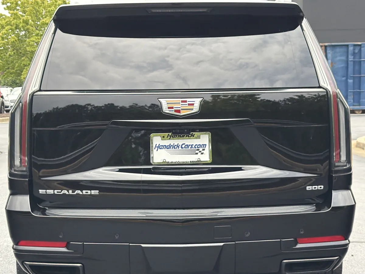 2026 CADILLAC Escalade 4WD Platinum Sport thumbnail 22