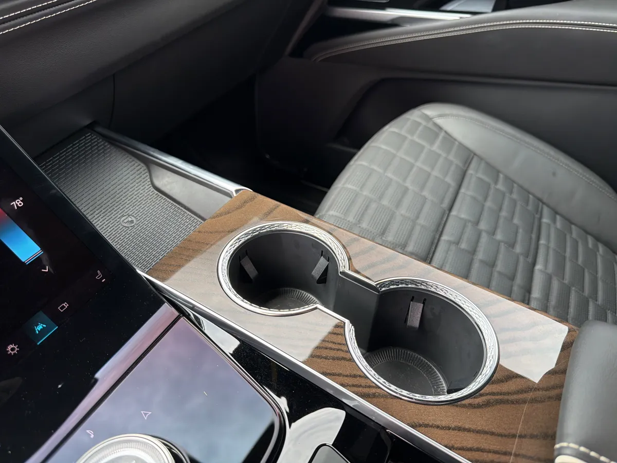 2026 CADILLAC Escalade 4WD Platinum Sport thumbnail 41