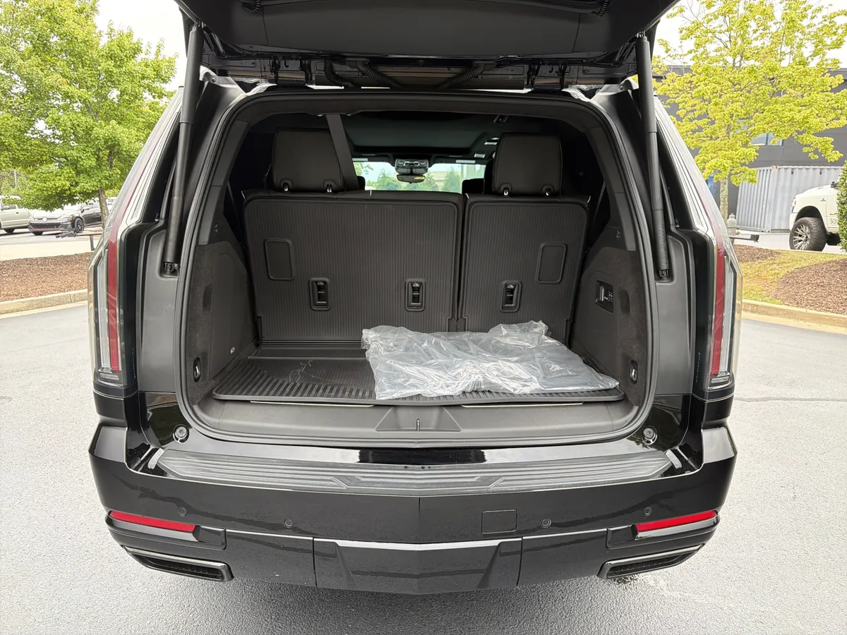 2026 CADILLAC Escalade 4WD Platinum Sport thumbnail 51