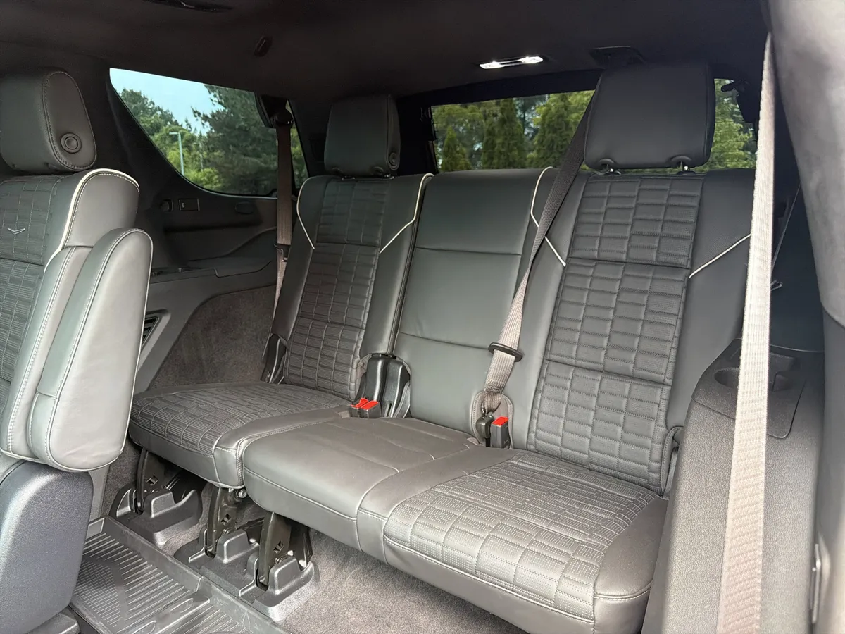 2026 CADILLAC Escalade 4WD Platinum Sport thumbnail 9