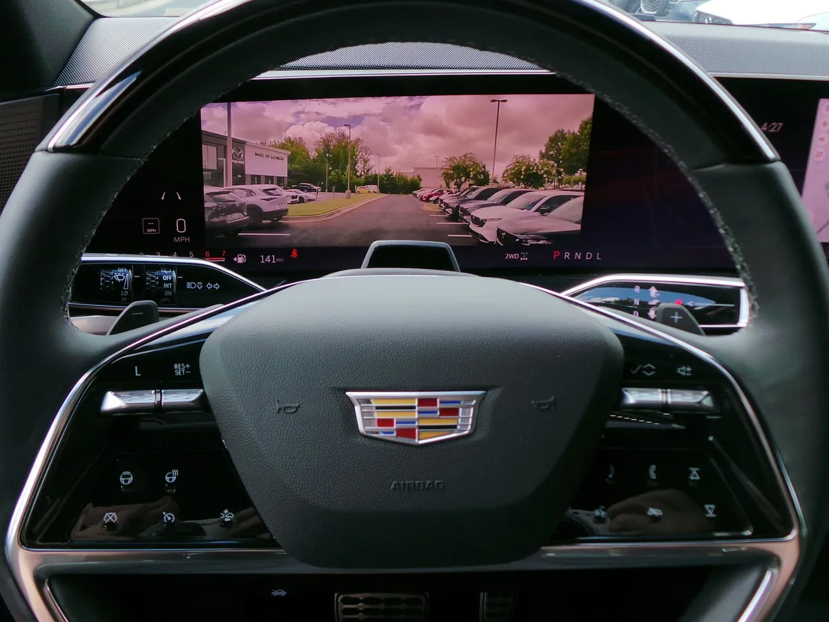 2026 CADILLAC Escalade 4WD Sport thumbnail 11