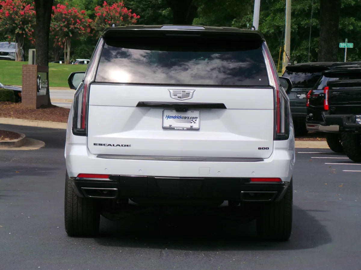 2026 CADILLAC Escalade 4WD Sport thumbnail 23