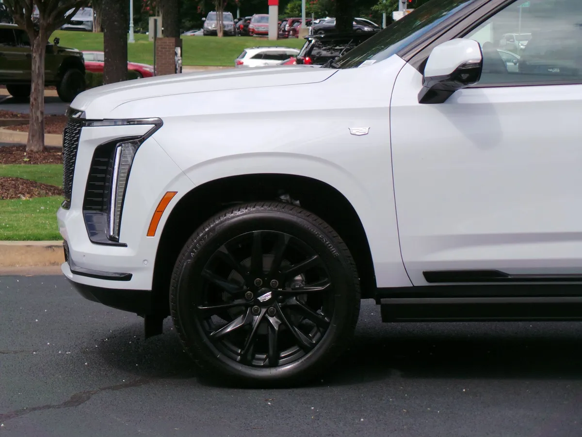 2026 CADILLAC Escalade 4WD Sport thumbnail 25