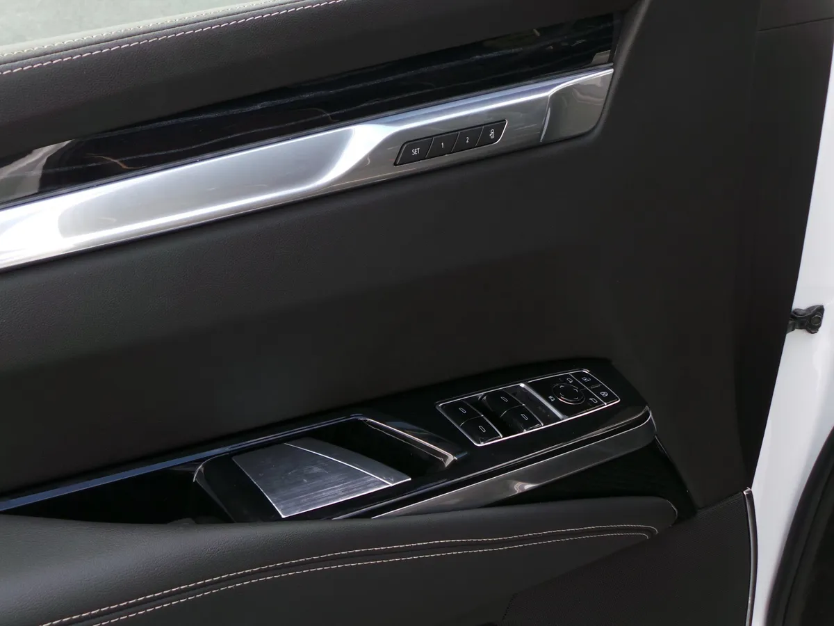 2026 CADILLAC Escalade 4WD Sport thumbnail 28