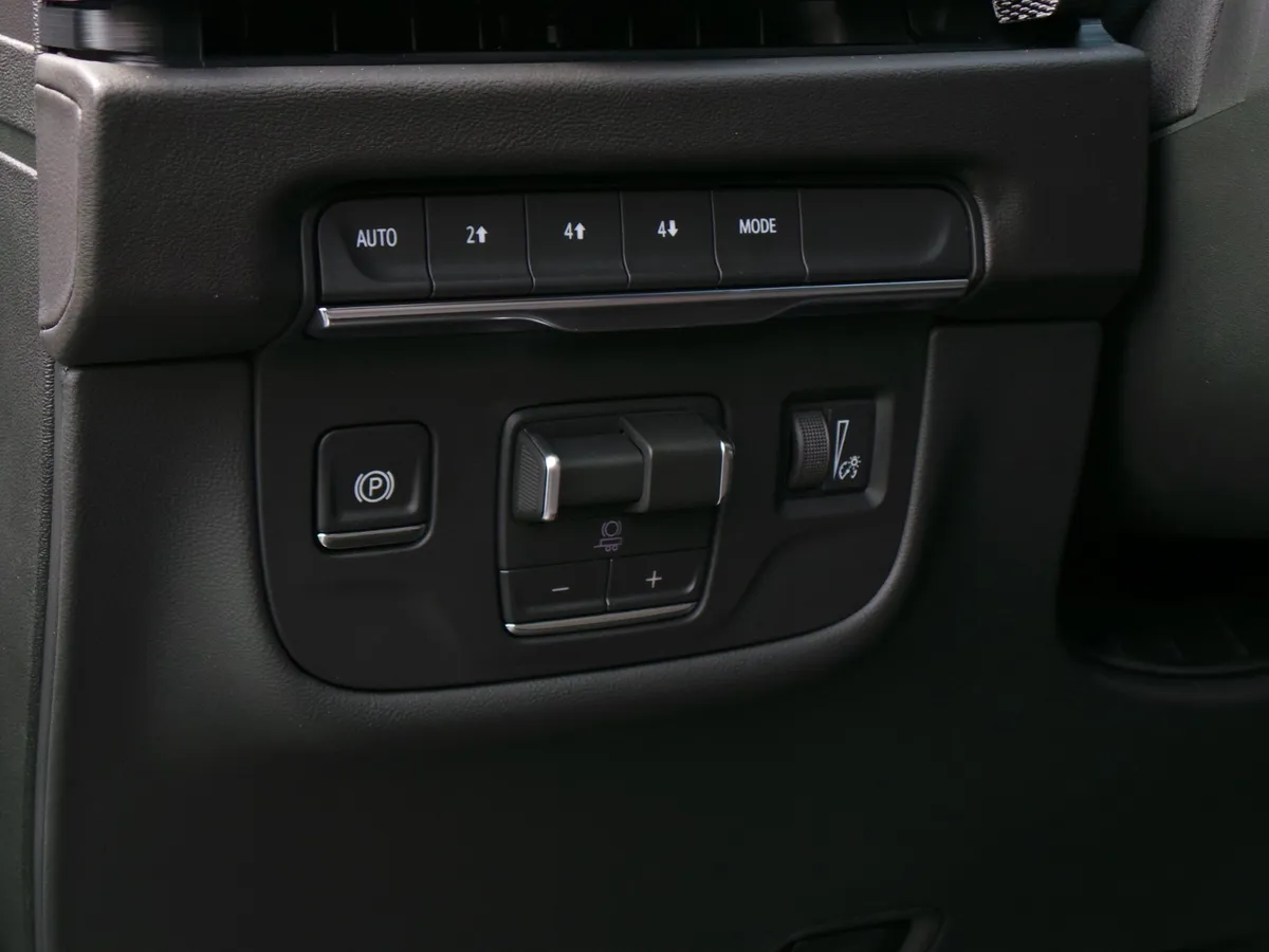 2026 CADILLAC Escalade 4WD Sport thumbnail 29