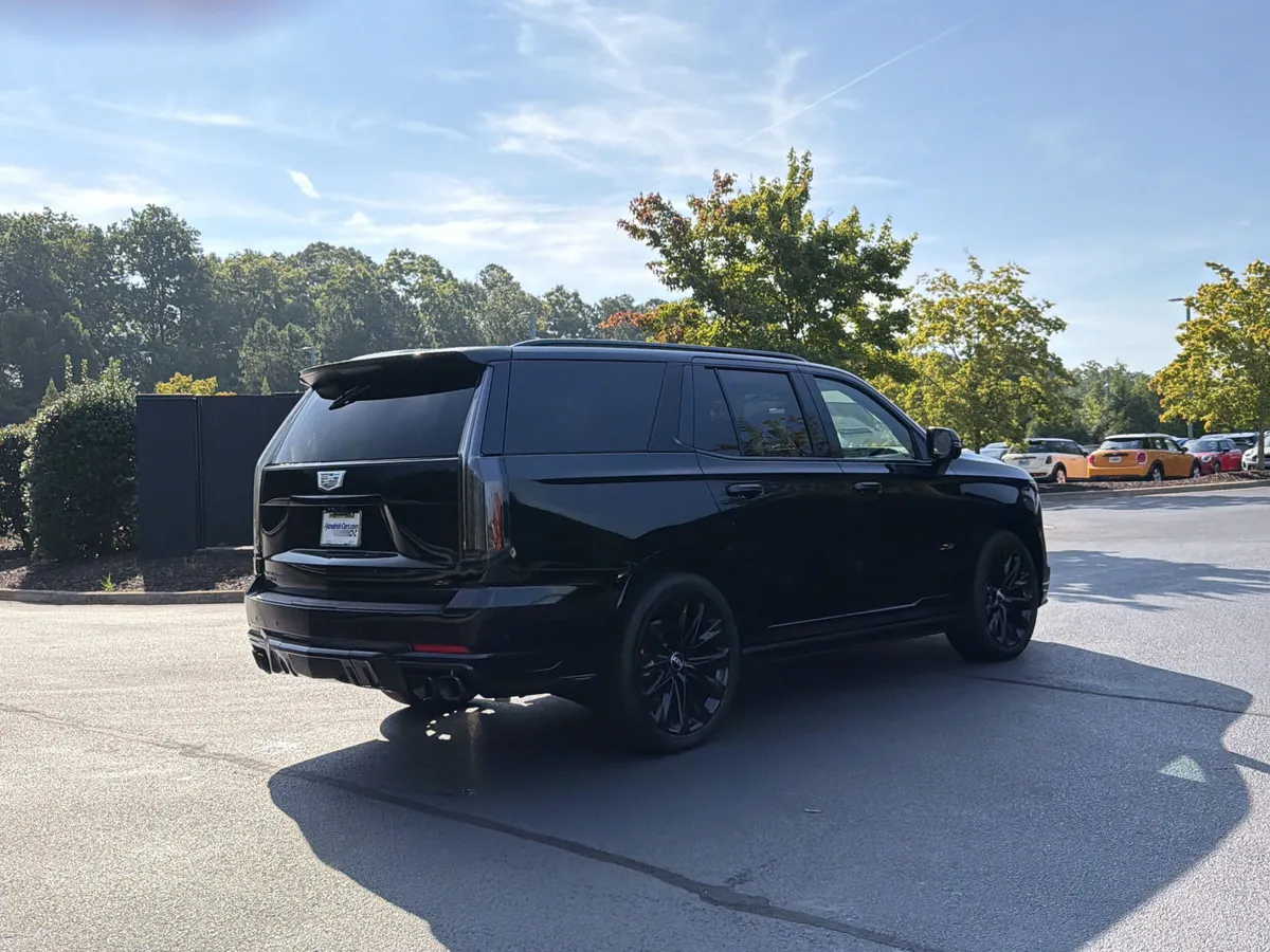 2026 CADILLAC Escalade AWD V-Series thumbnail 2