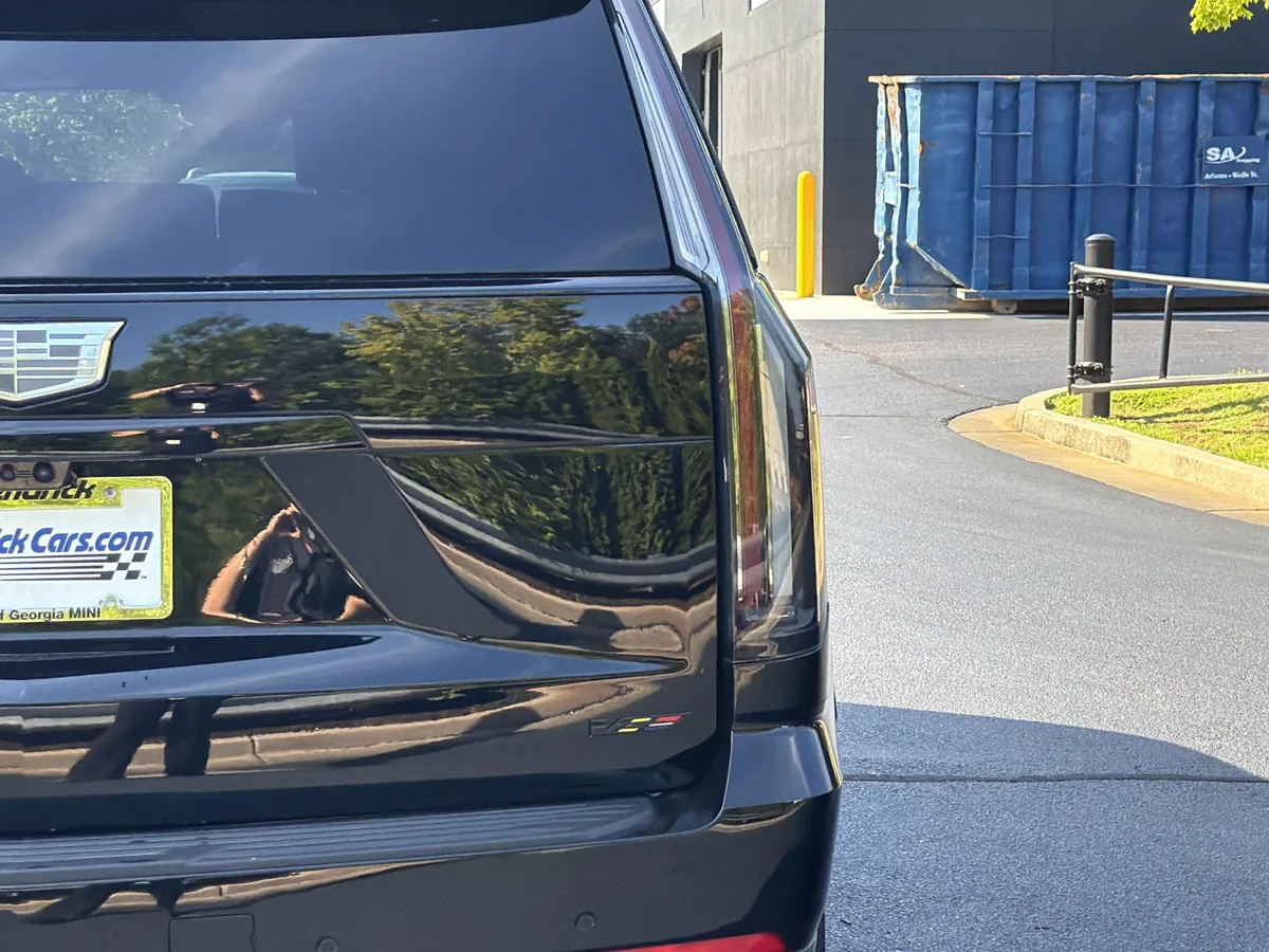 2026 CADILLAC Escalade AWD V-Series thumbnail 23