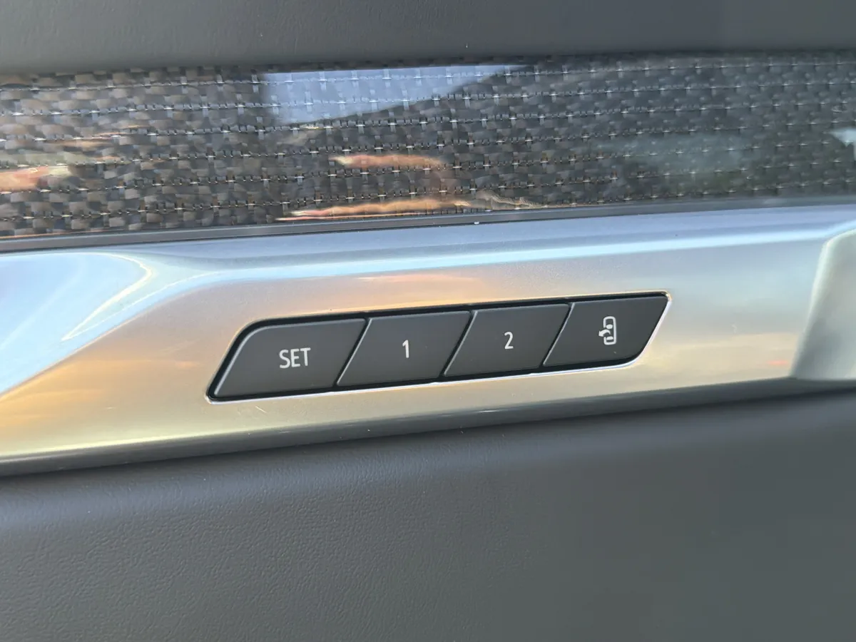 2026 CADILLAC Escalade AWD V-Series thumbnail 25