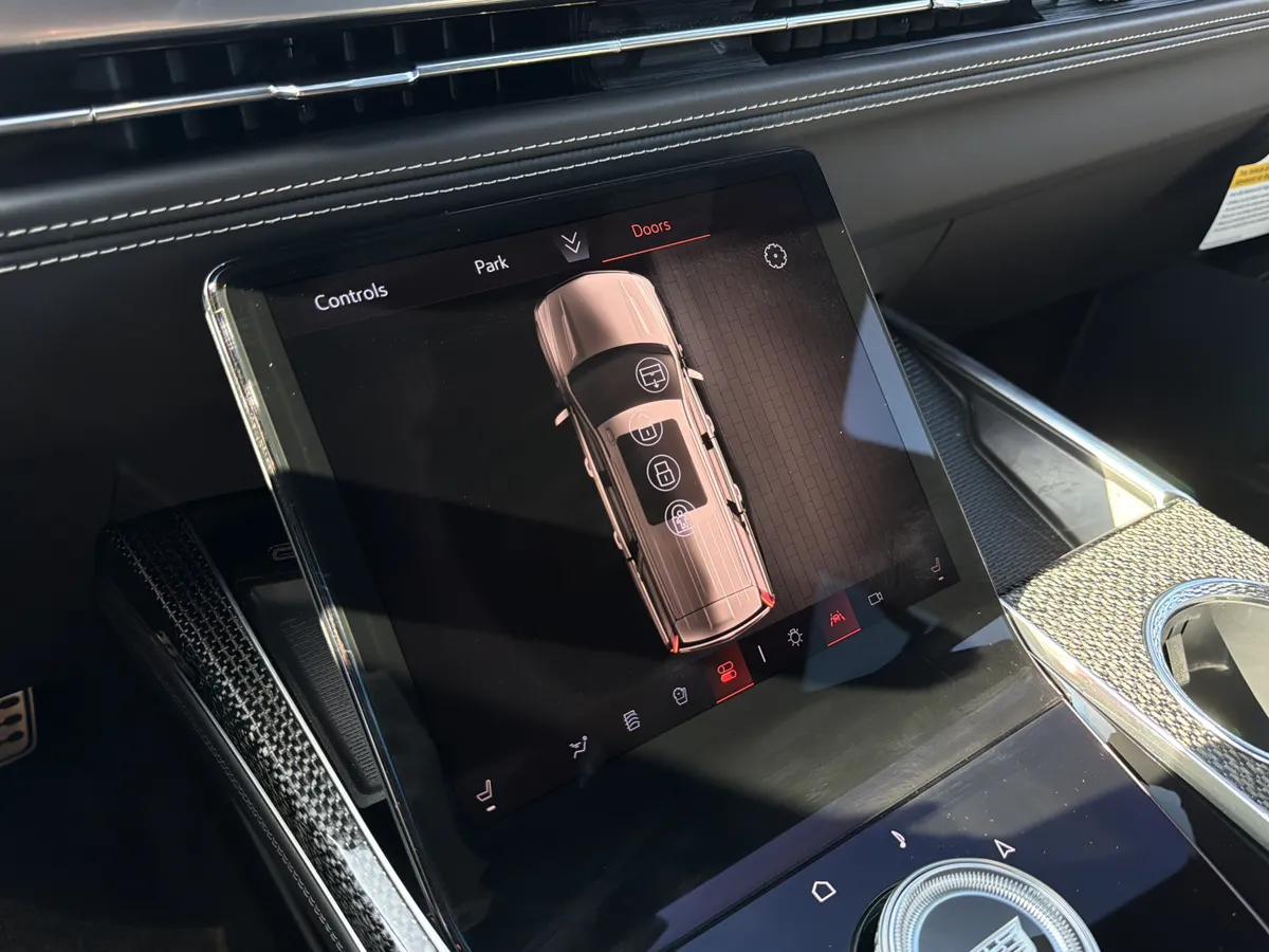 2026 CADILLAC Escalade AWD V-Series thumbnail 41