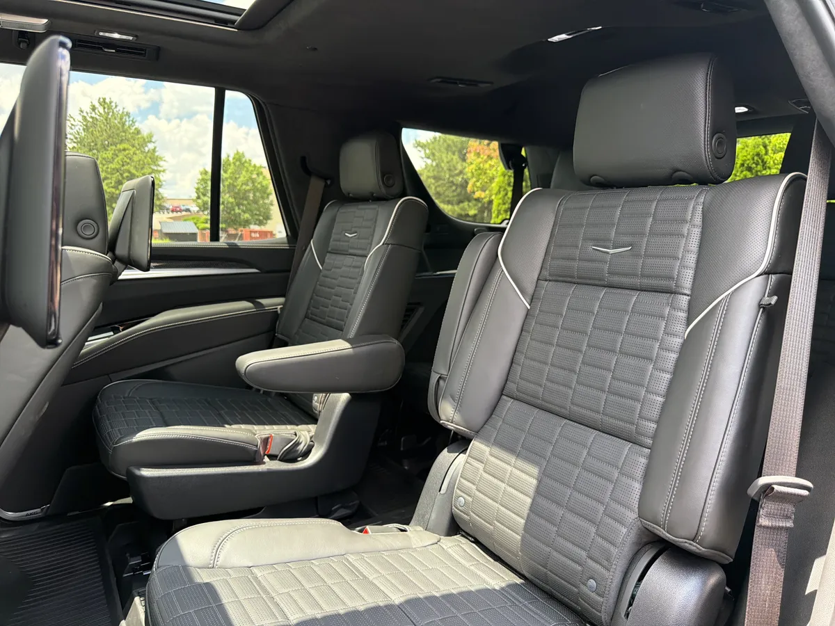 2026 CADILLAC Escalade AWD V-Series thumbnail 8