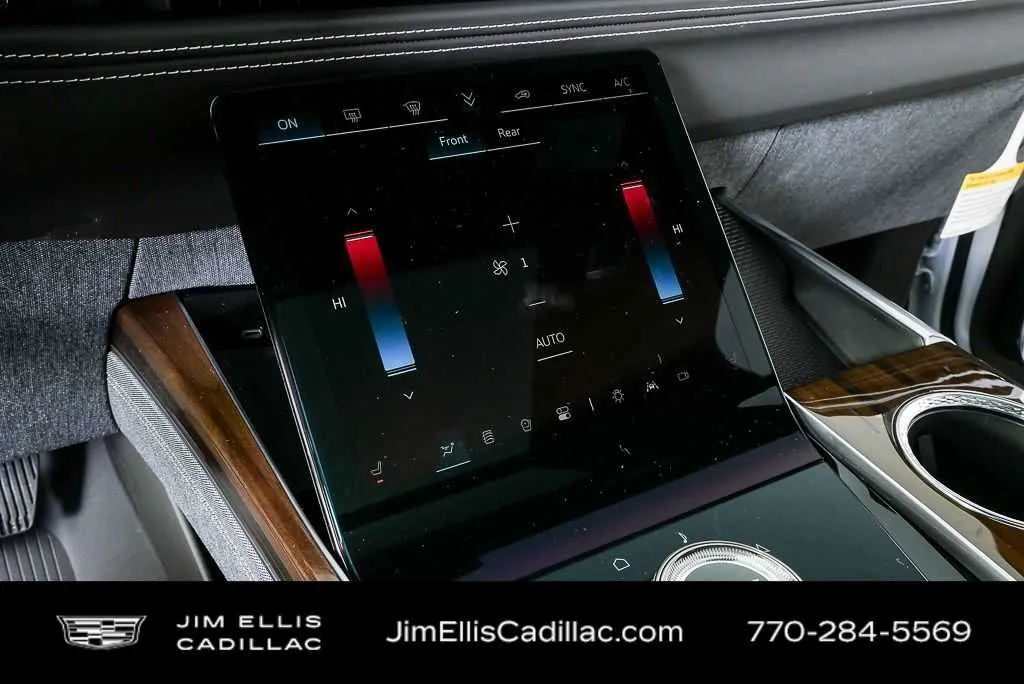 2026 Cadillac Escalade ESV Platinum Sport thumbnail 17