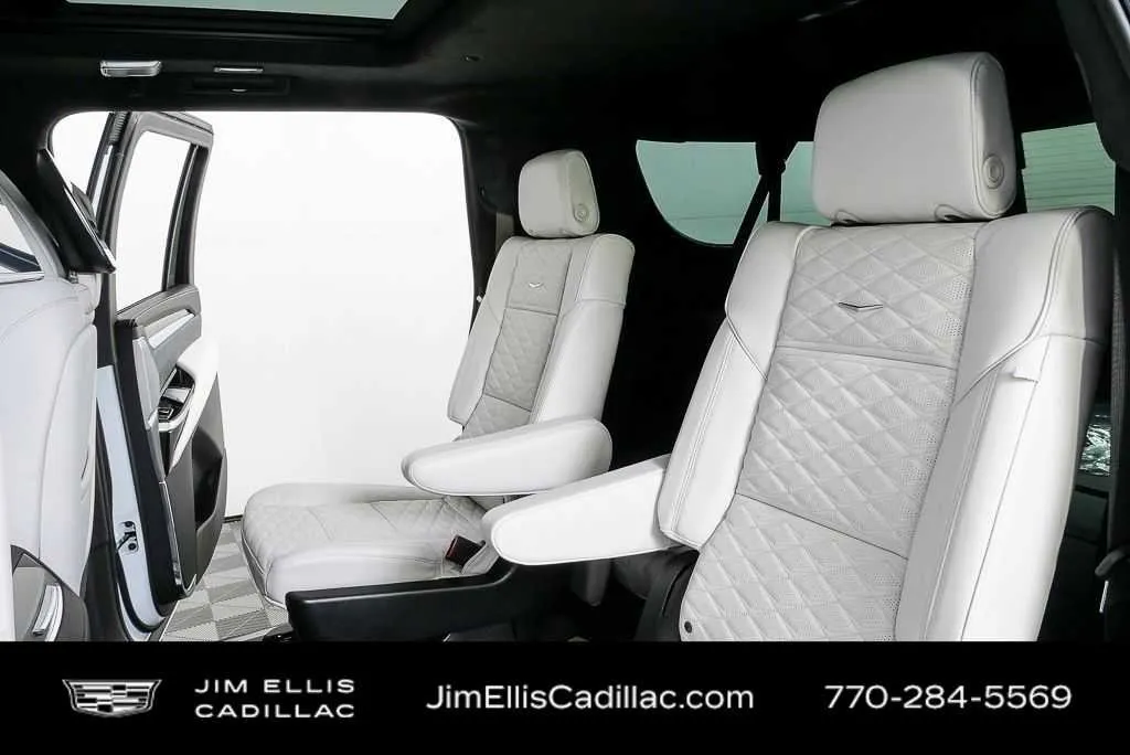 2026 Cadillac Escalade ESV Platinum Sport thumbnail 22