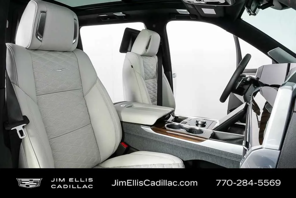 2026 Cadillac Escalade ESV Platinum Sport thumbnail 24