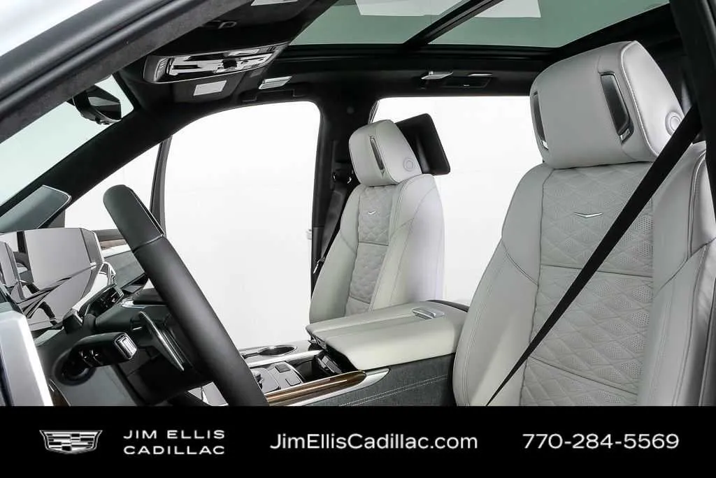 2026 Cadillac Escalade ESV Platinum Sport thumbnail 5